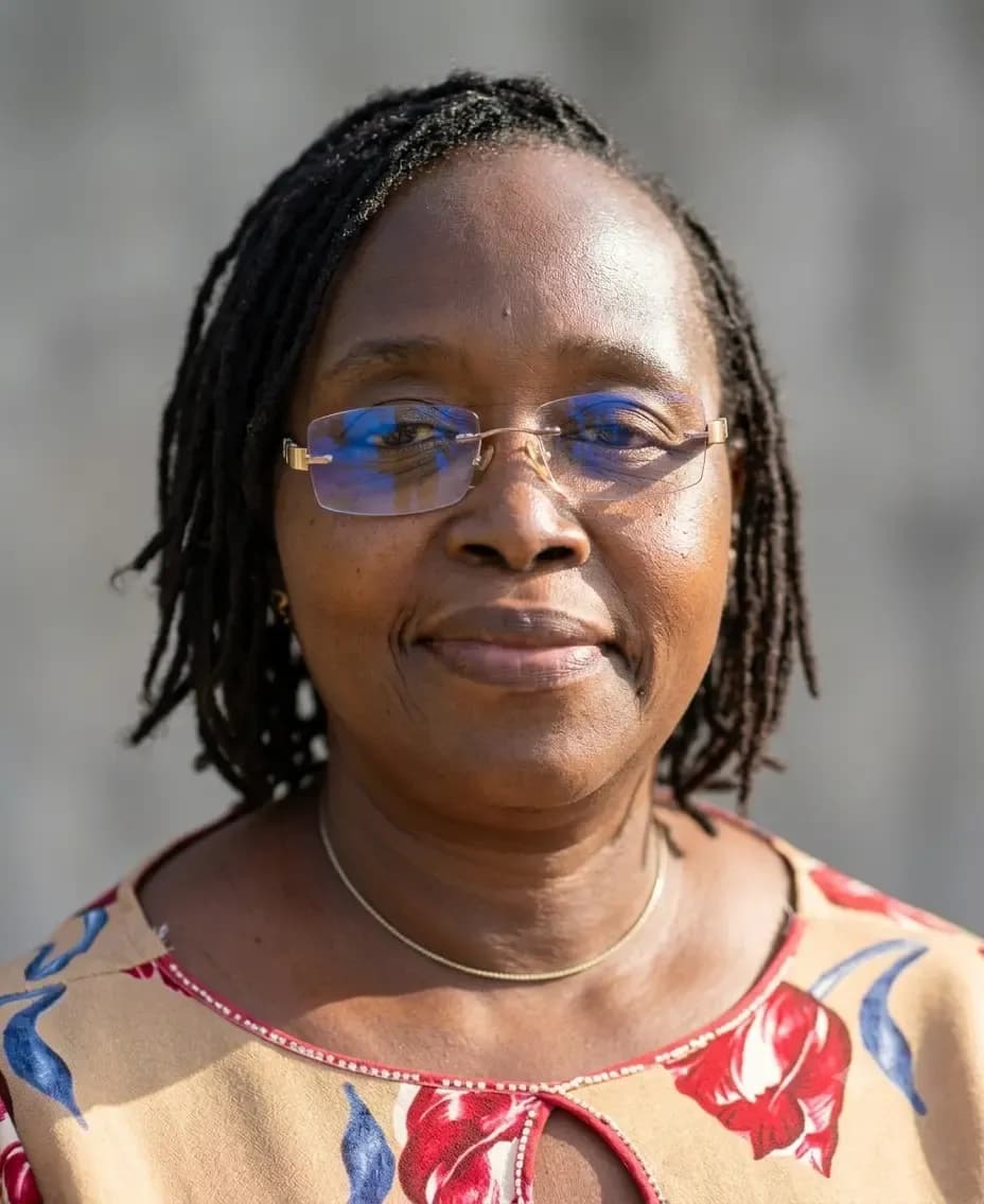 Portrait de Dr Colette AZANDJEME, Chef de département