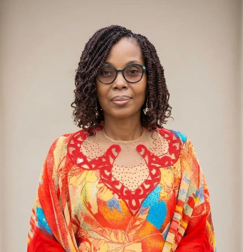 Portrait de Pr. Yolaine GLELE AHANHANZO epse HESSOU, Directrice